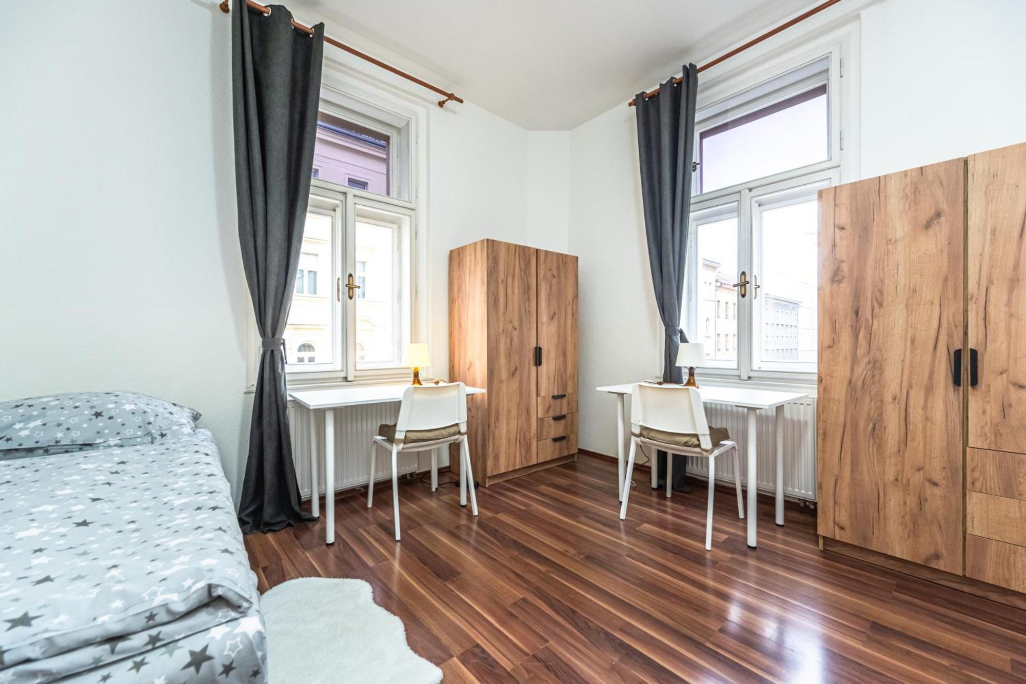 Apartments Kamenicka 23 Prague Ngoại thất bức ảnh