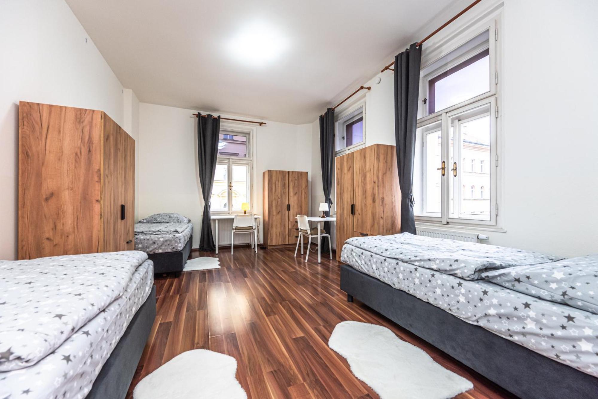 Apartments Kamenicka 23 Prague Ngoại thất bức ảnh