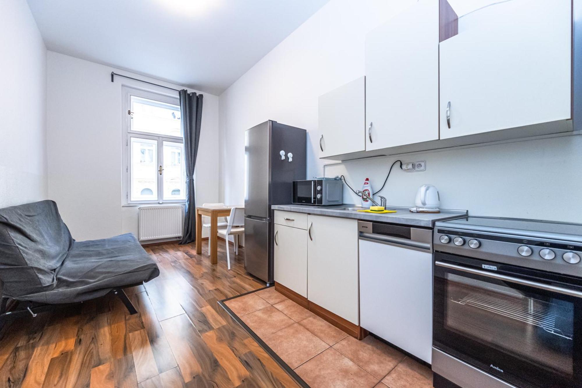 Apartments Kamenicka 23 Prague Ngoại thất bức ảnh
