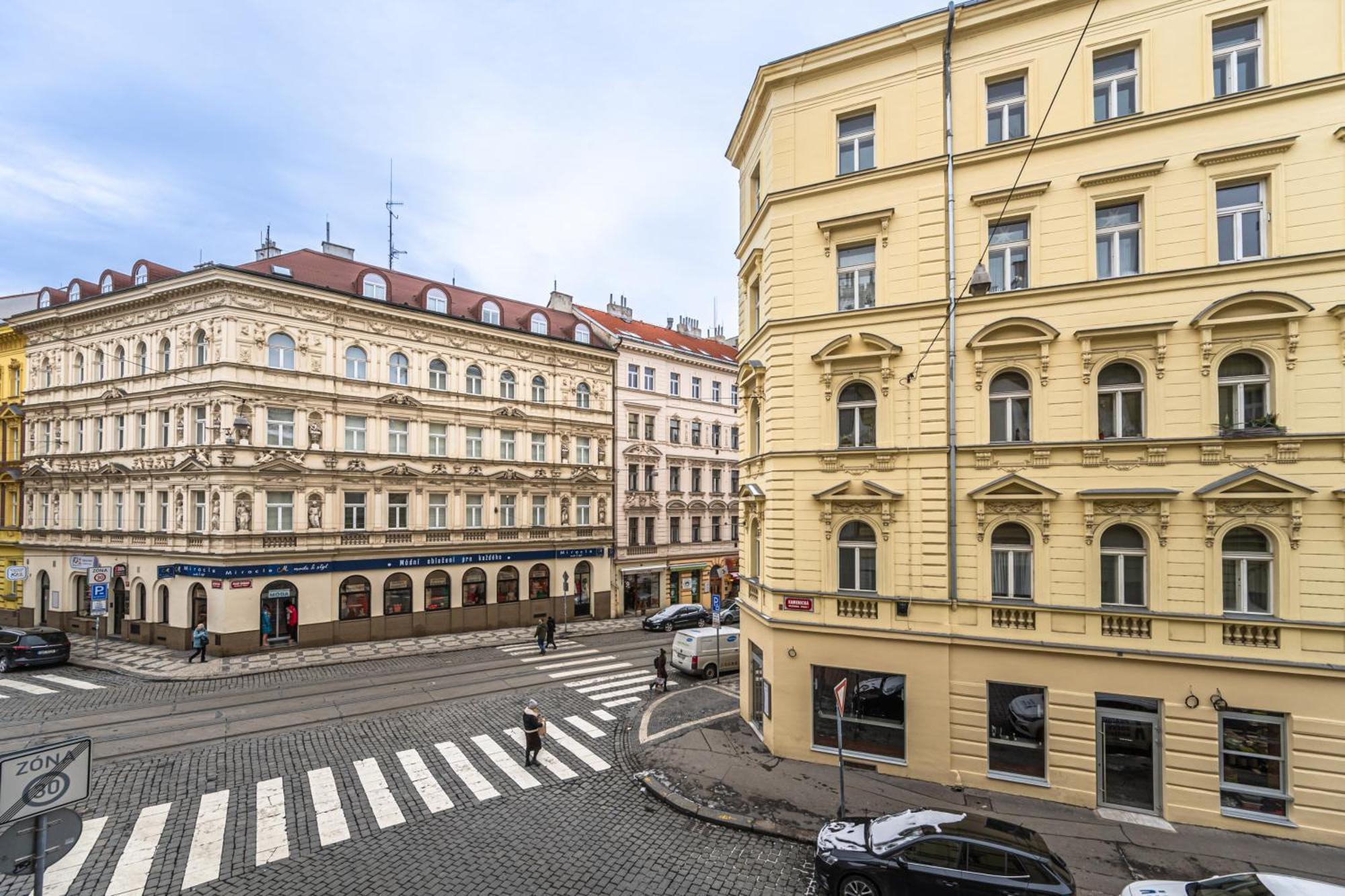 Apartments Kamenicka 23 Prague Ngoại thất bức ảnh
