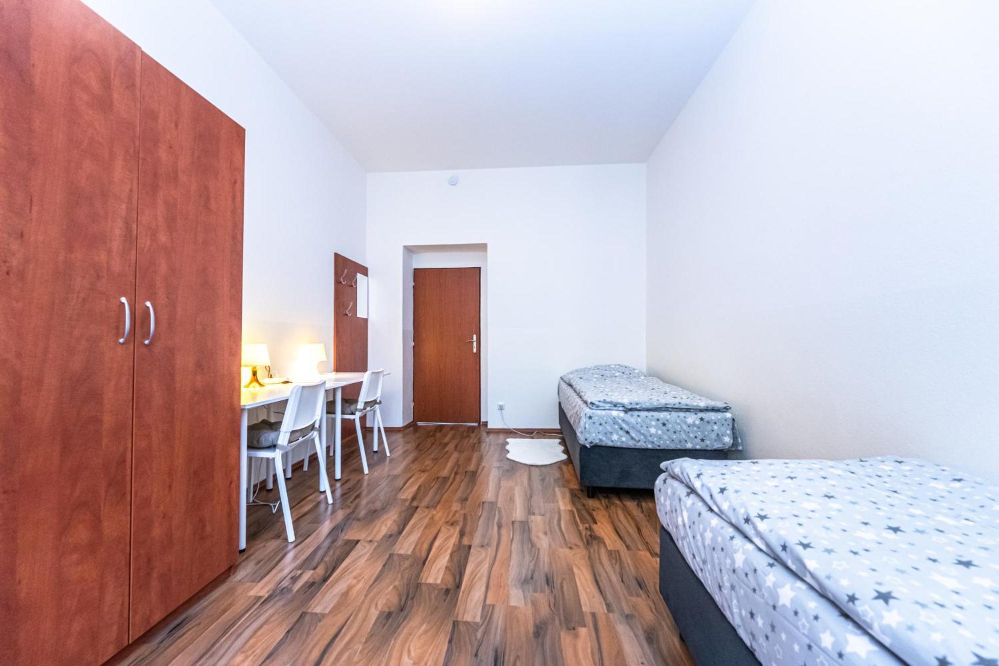 Apartments Kamenicka 23 Prague Ngoại thất bức ảnh