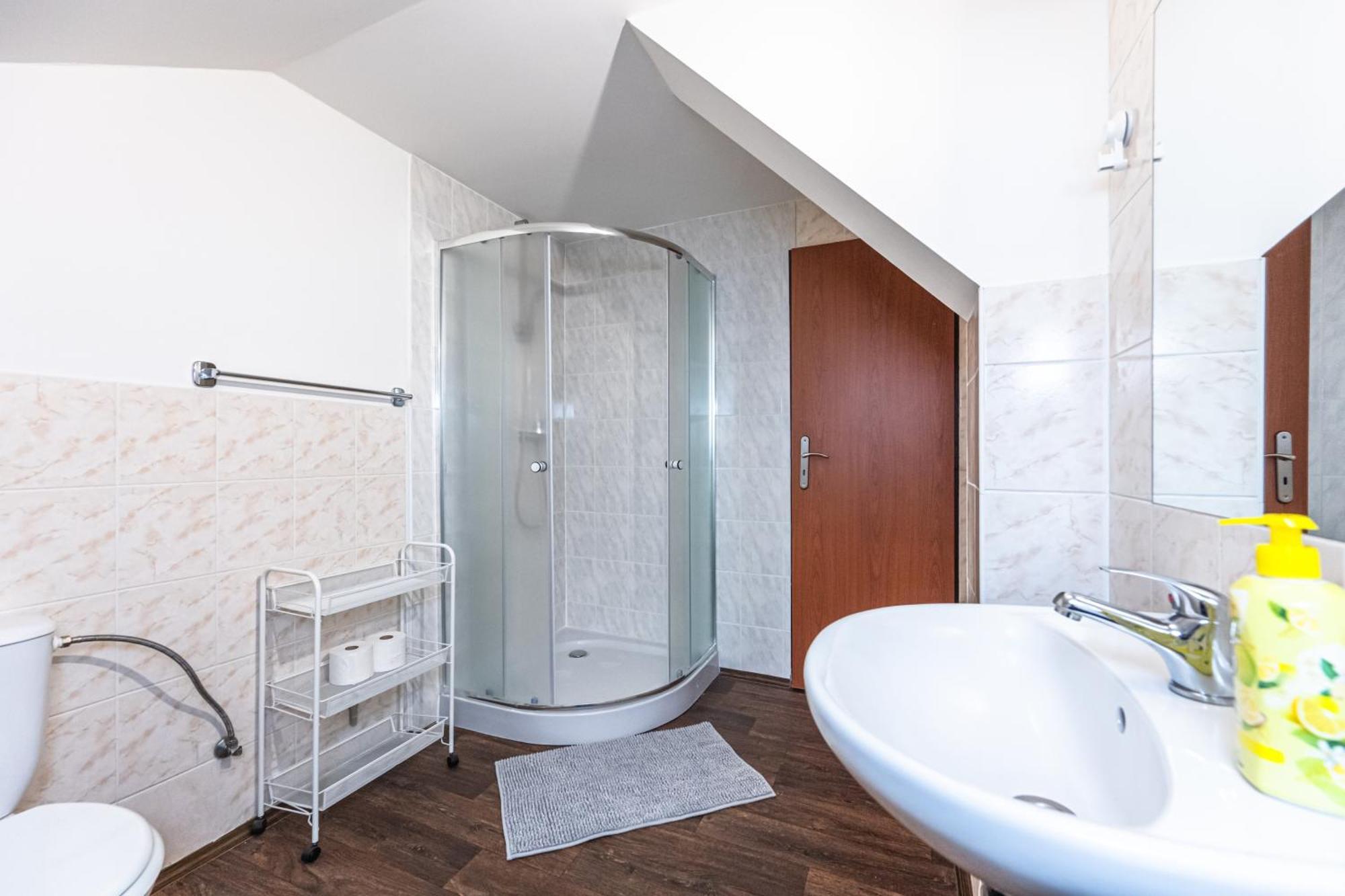 Apartments Kamenicka 23 Prague Ngoại thất bức ảnh
