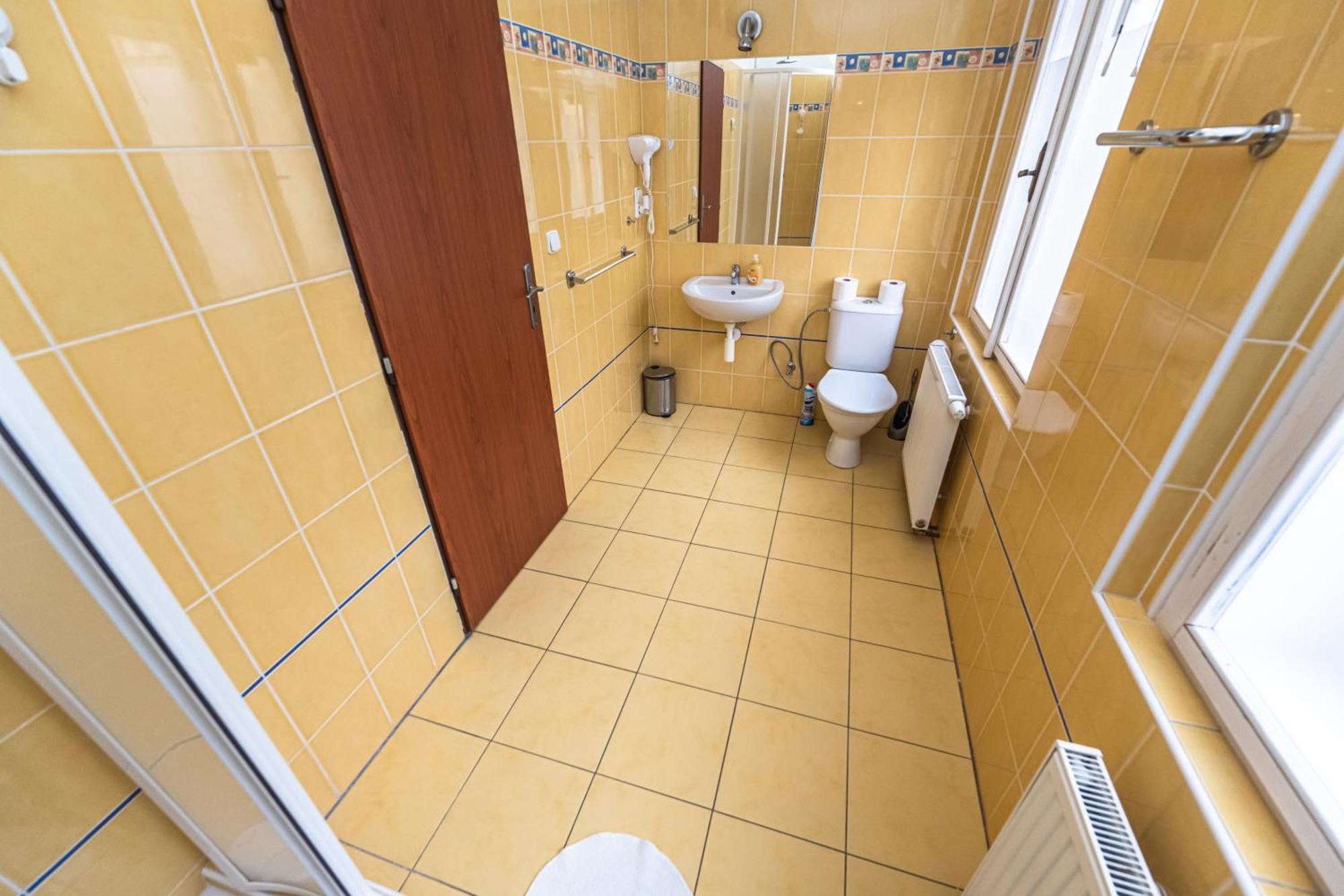 Apartments Kamenicka 23 Prague Ngoại thất bức ảnh