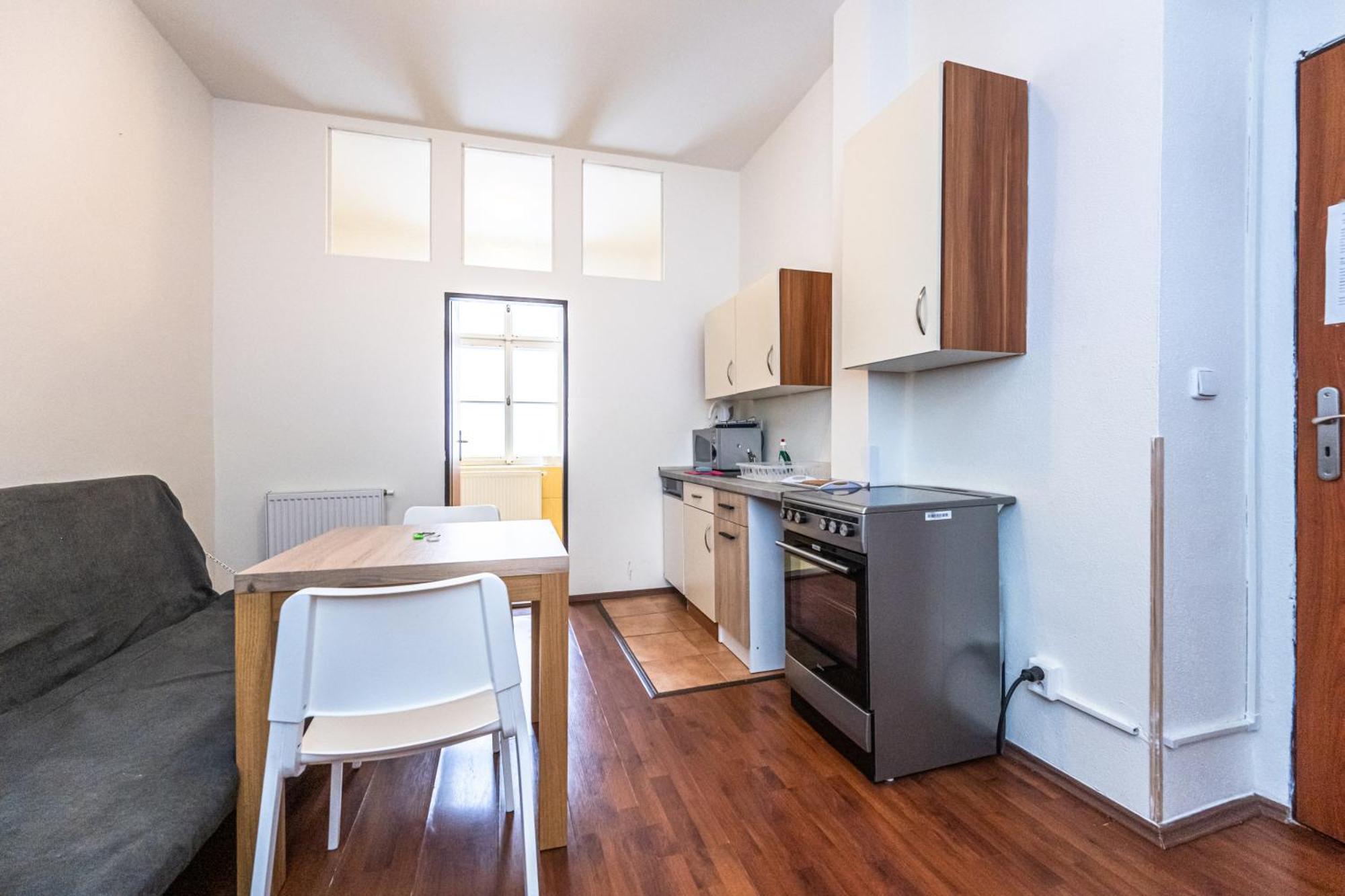 Apartments Kamenicka 23 Prague Ngoại thất bức ảnh