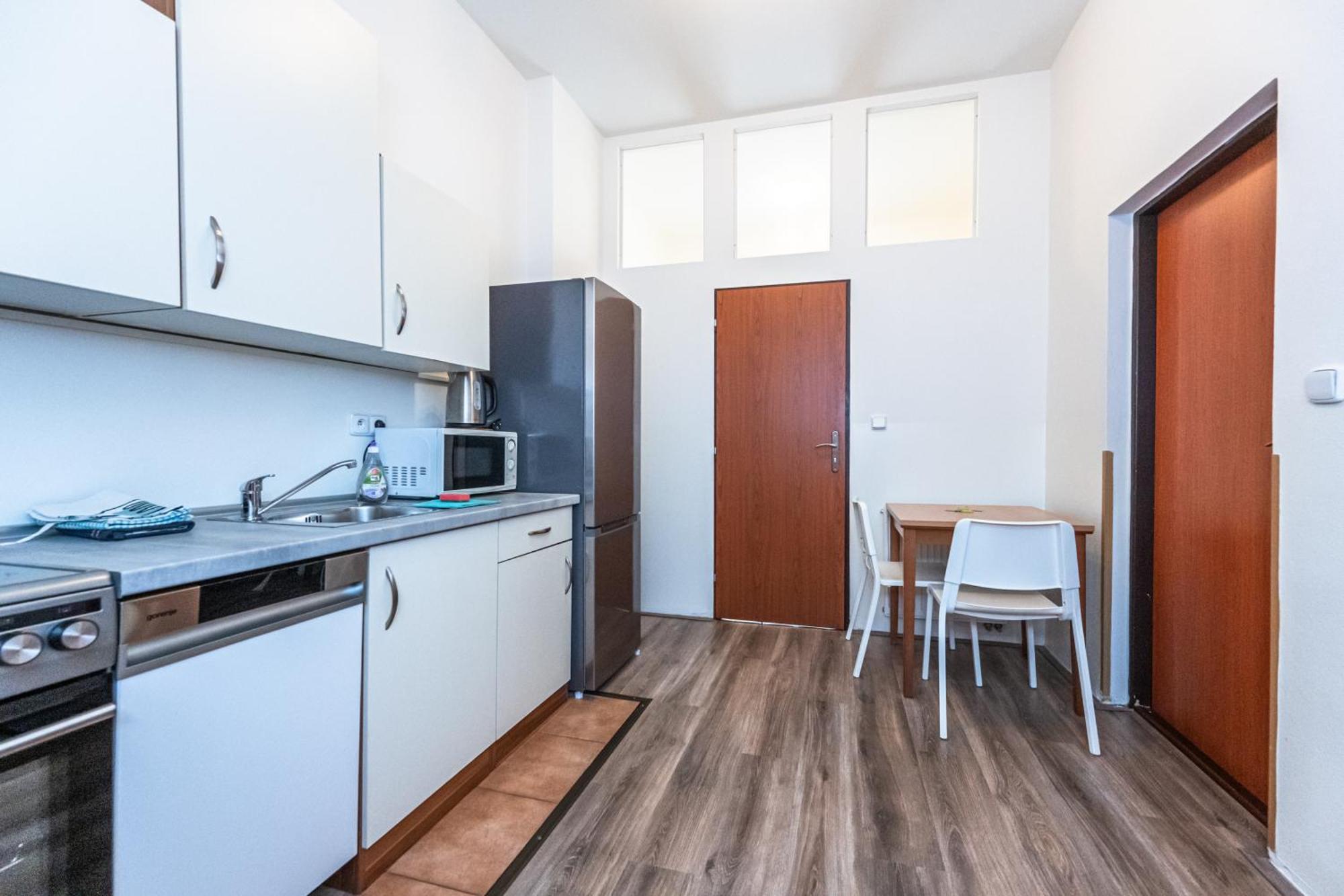 Apartments Kamenicka 23 Prague Ngoại thất bức ảnh